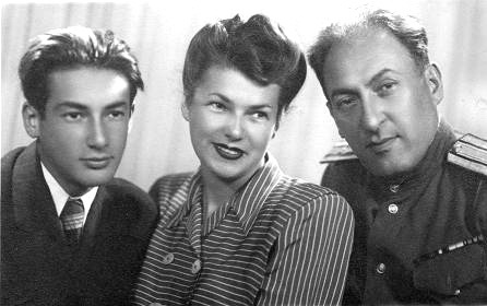 Марк с родителями 1949 г.
